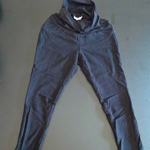 Motherhood Maternity thick legging